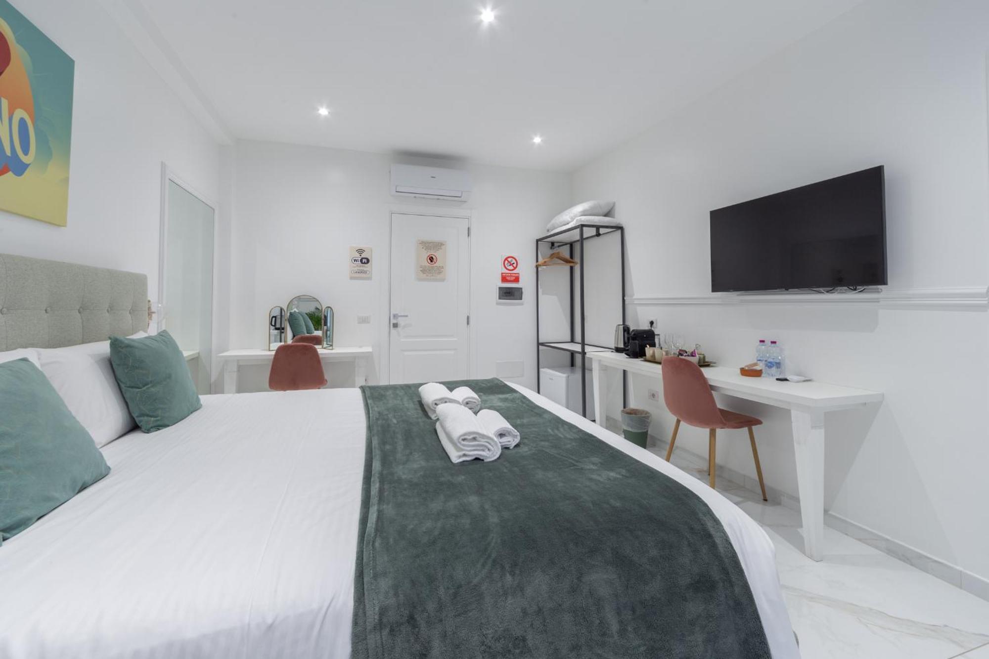 Leia Hospitality Pensión Milán